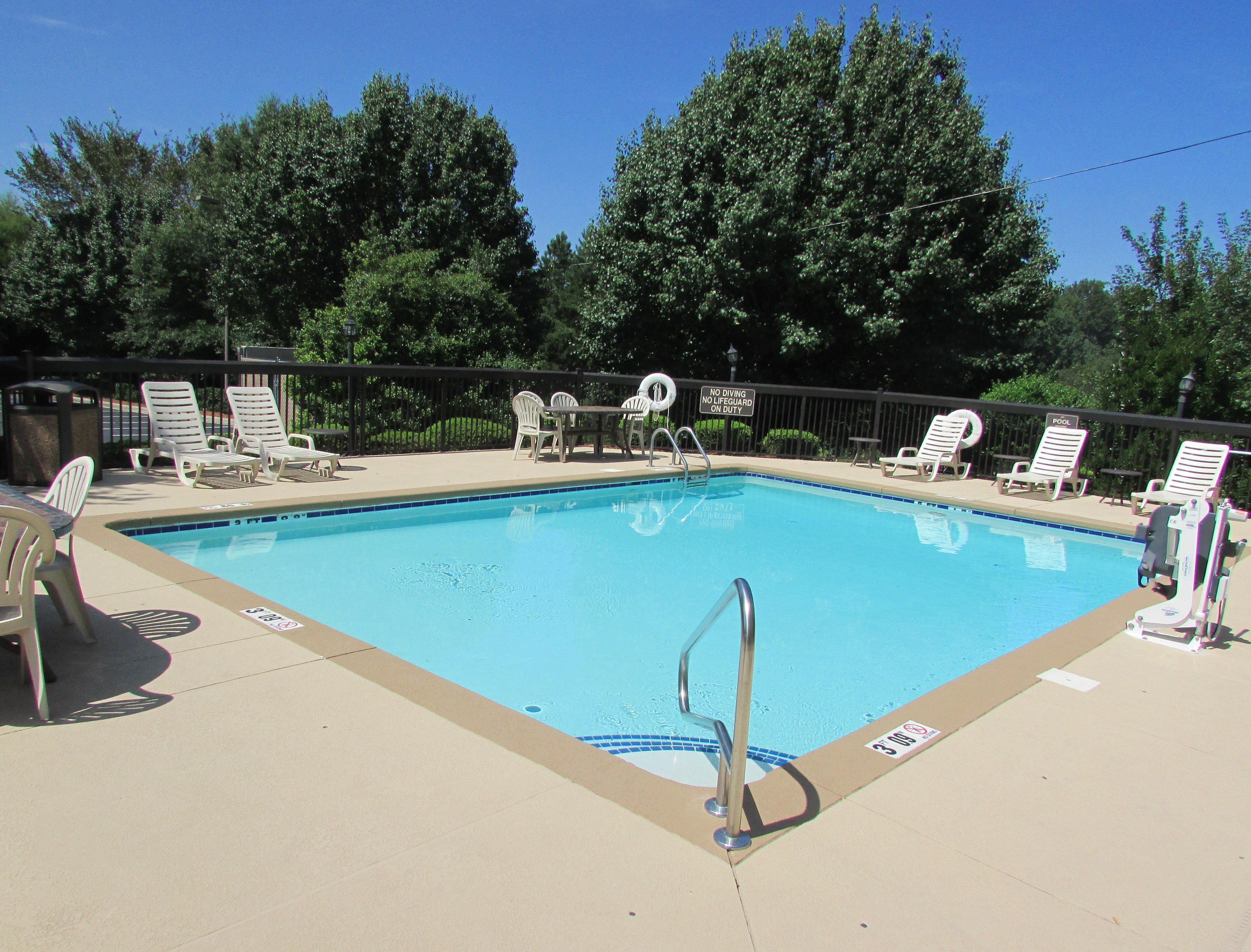 Best Western Kernersville Buitenkant foto